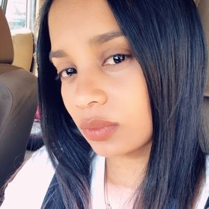 Meet your Posher, Yereny